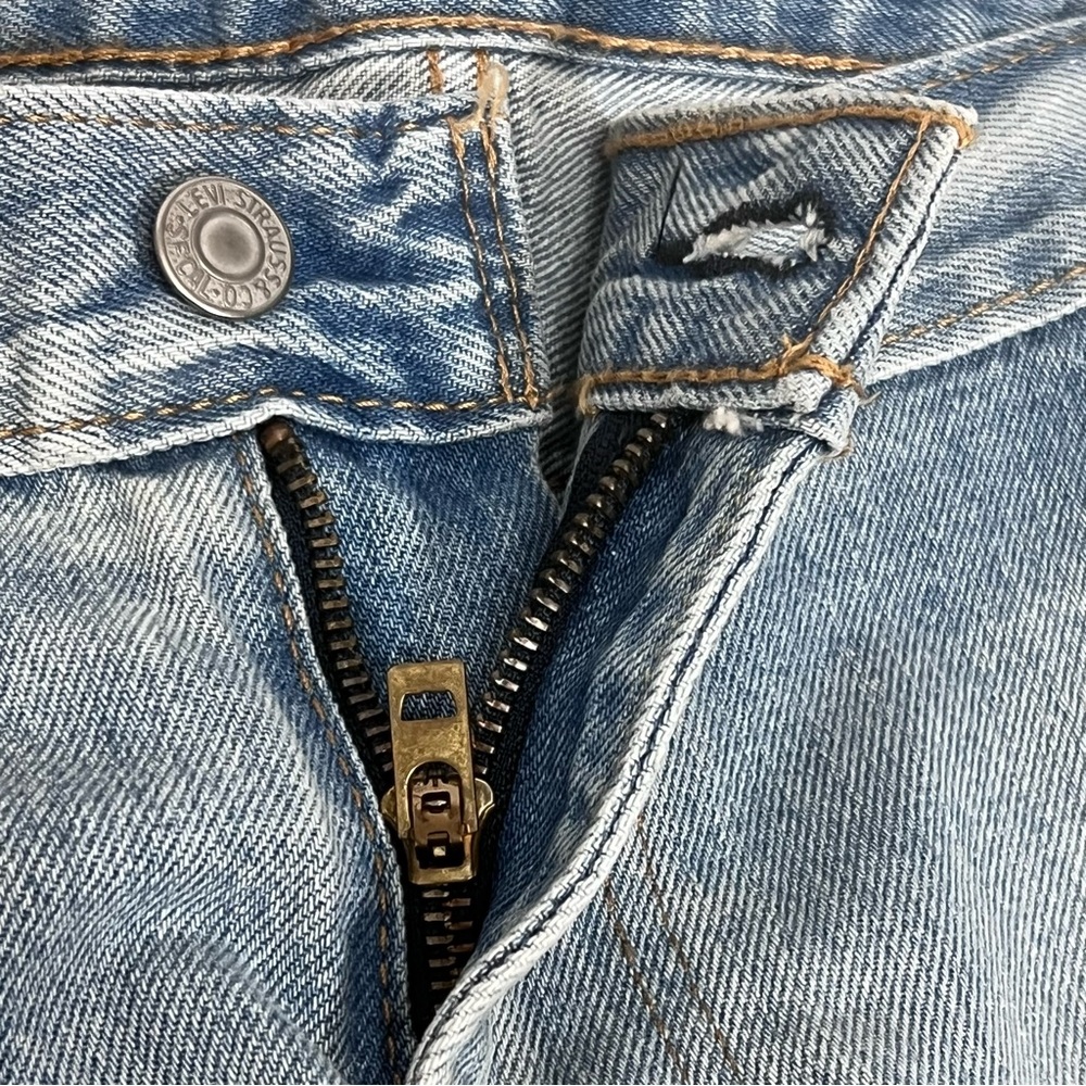 Levis‎ 469 Loose Stretch Denim Wash Shorts - Picture 5 of 9